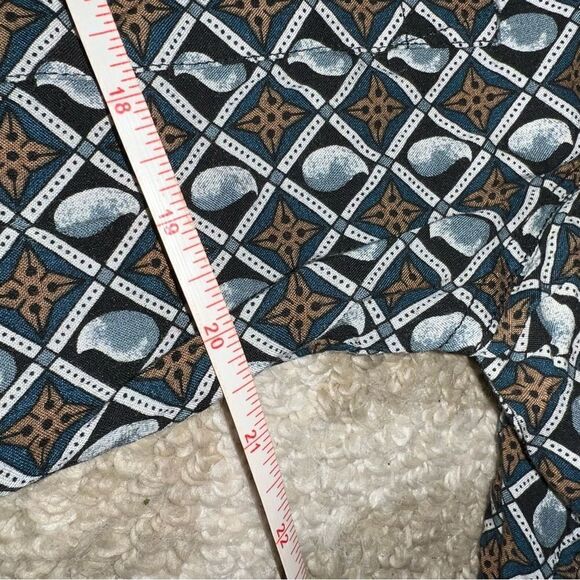 Bruno designed in Italy shirt size L - Picture 4 of 6